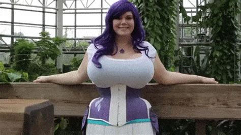 big boobs bouncing gifs|Relevance Big Bouncing Natural Boobs Gifs